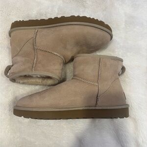 UGG Mini II Boots